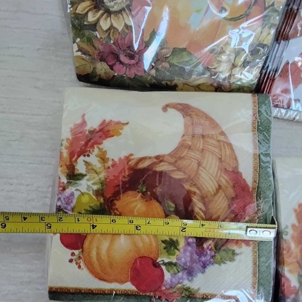 Autumn Harvest and Leaf Party Print Napkin And Treat Bags Bundle - Picture 4 of 11